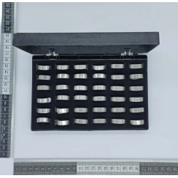 anillo diseño grabado color plateado C/36 7C-2