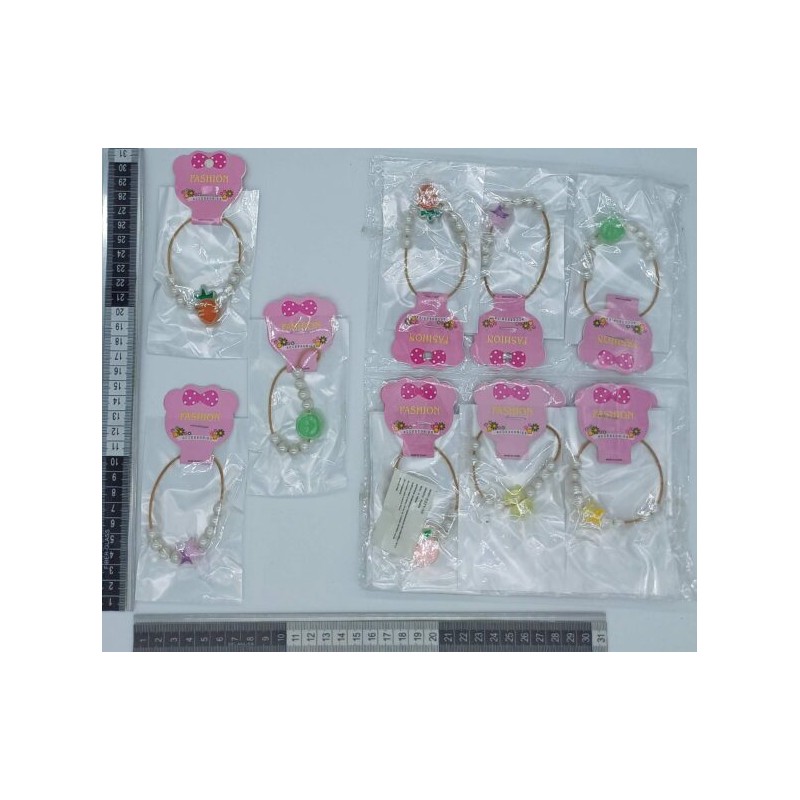 pulsera infantil cuerda dorada con perlas y dije acrilico C/12 R22Y-50 o P-21