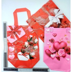 bolsa plastificada con corazones y rosas C/12 24-R31